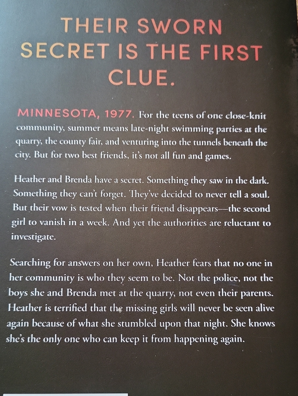 Two Paperback Thrillers - Picture 3 of 5